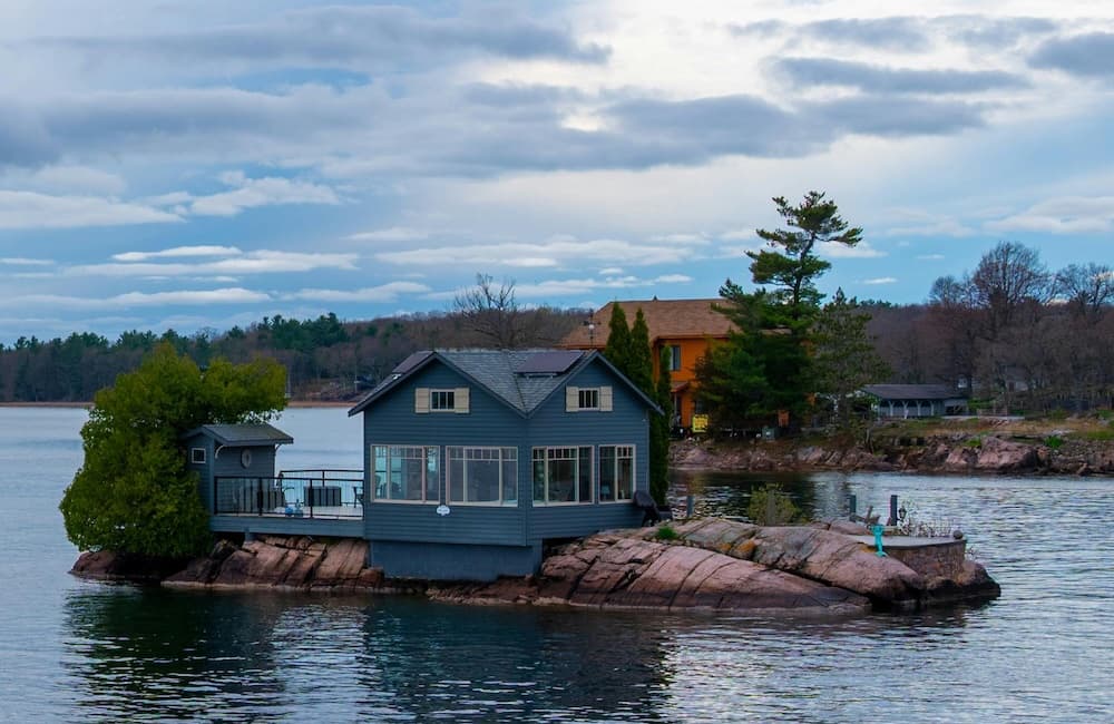 Reliable satellite internet at a remote cottage in Ontario